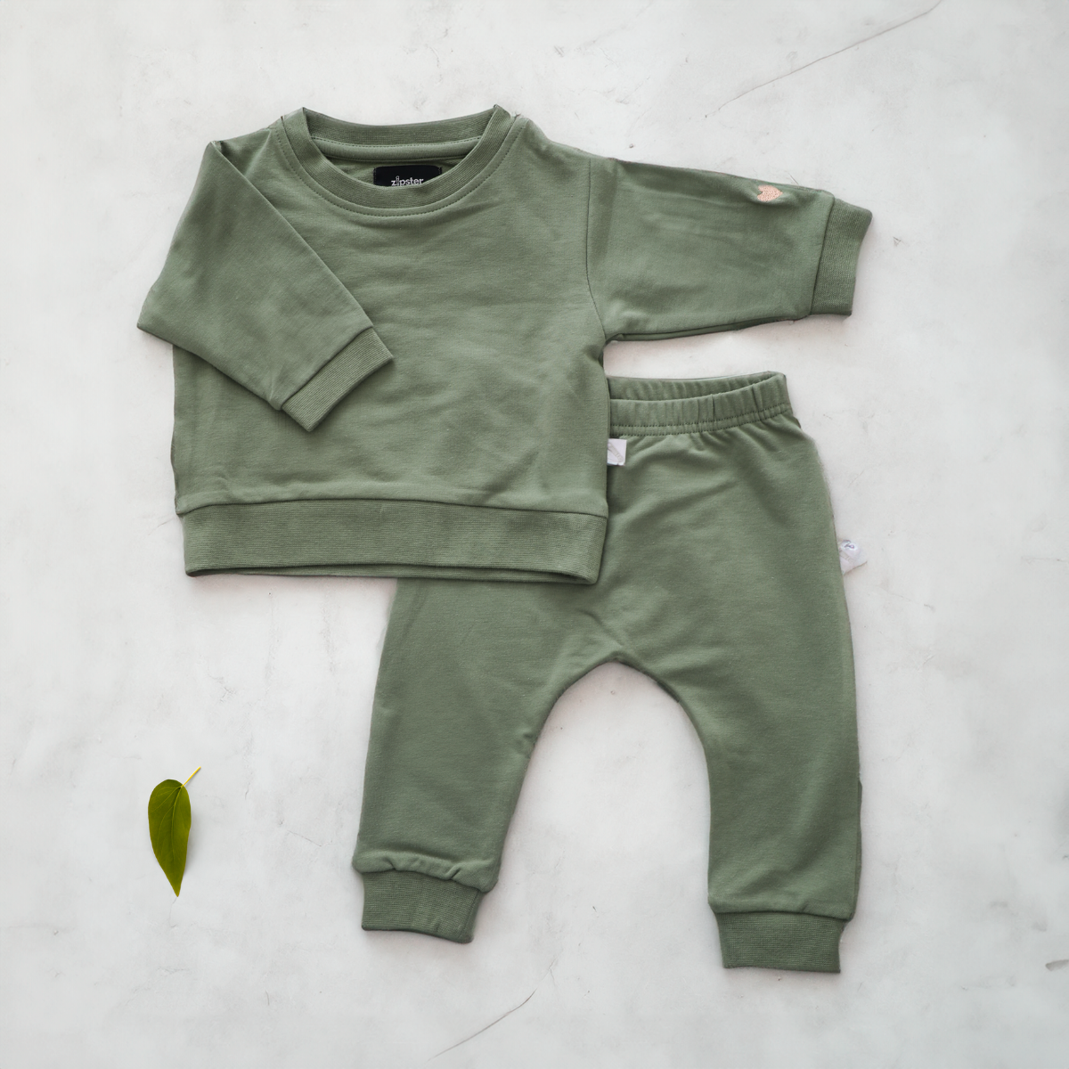 Bamboo Lounge Set Olive Green